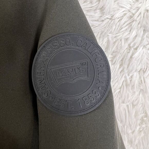 Levi's Olive Hooded Bomber Jacket - Picture 3 of 16